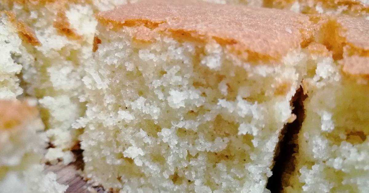 Пирог из манки и молока